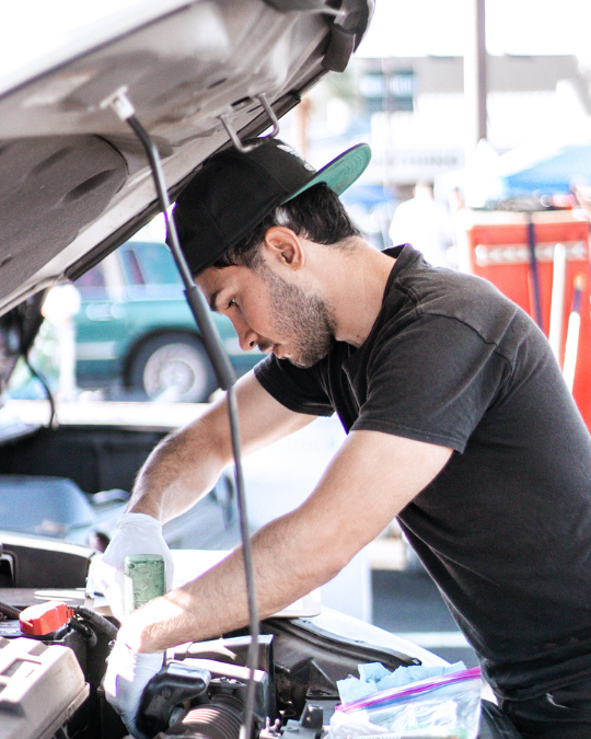 Single Mom's Oil Change