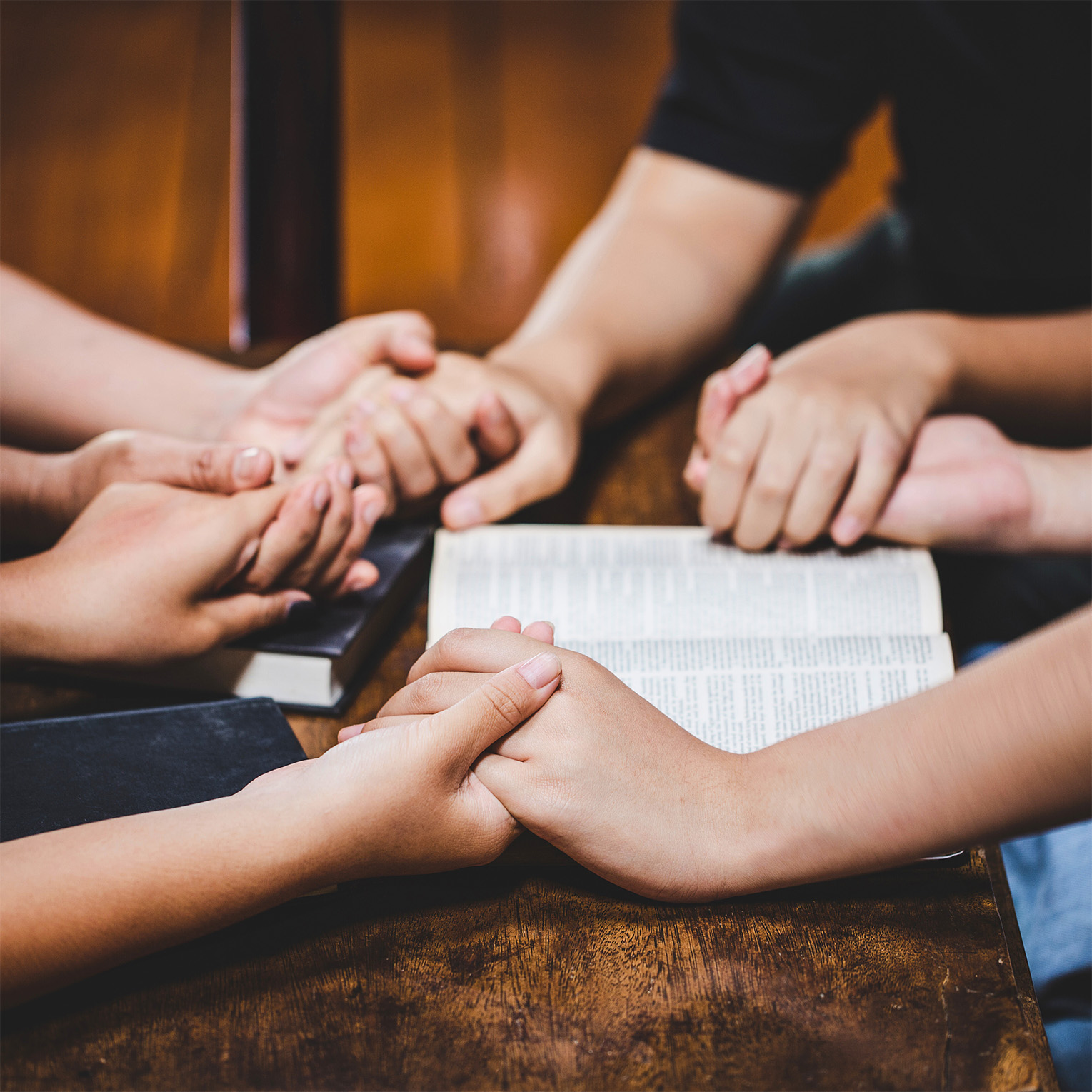 JOIN A LIFEGROUP