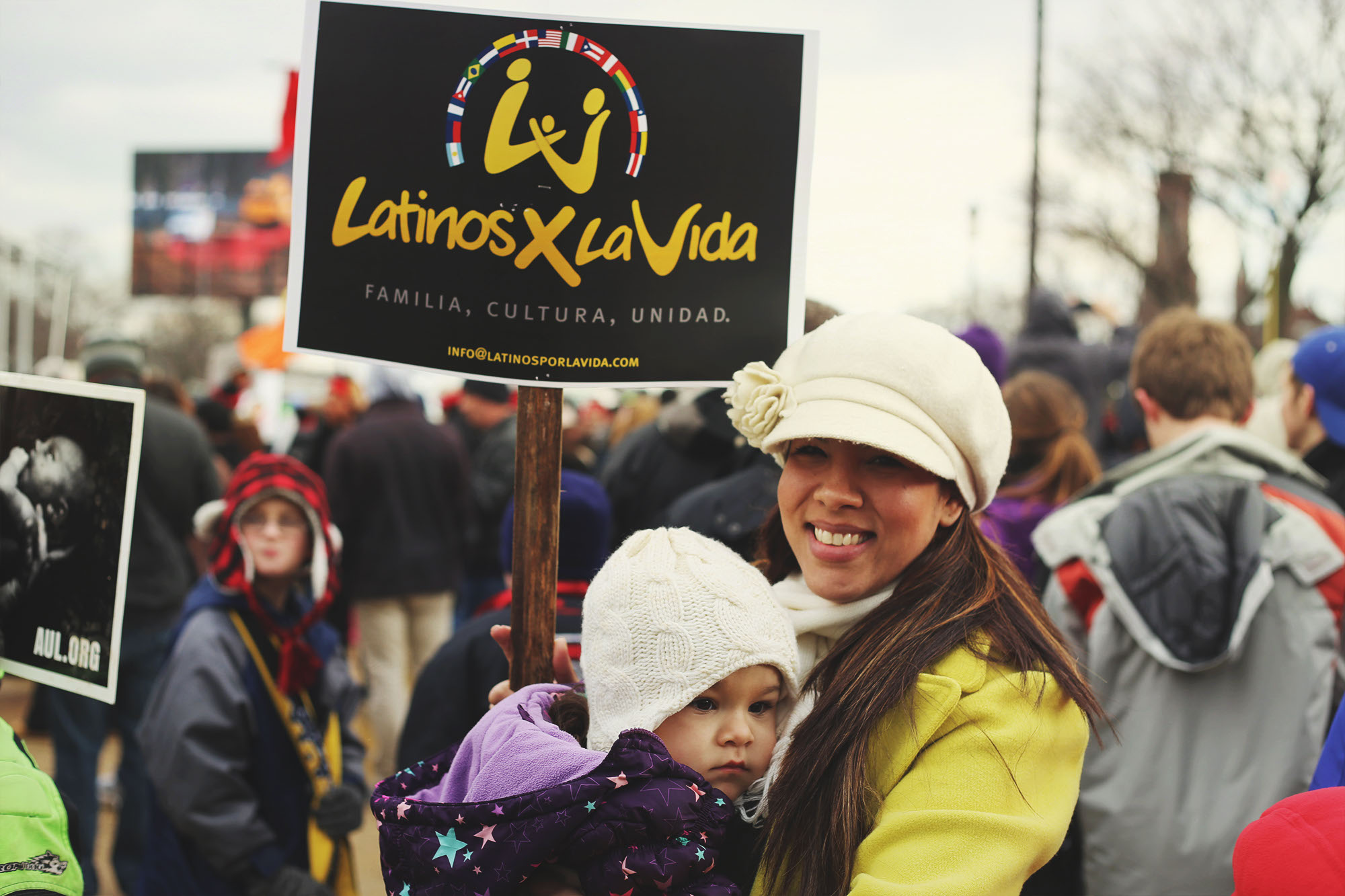 LATINOS POR LA VIDA