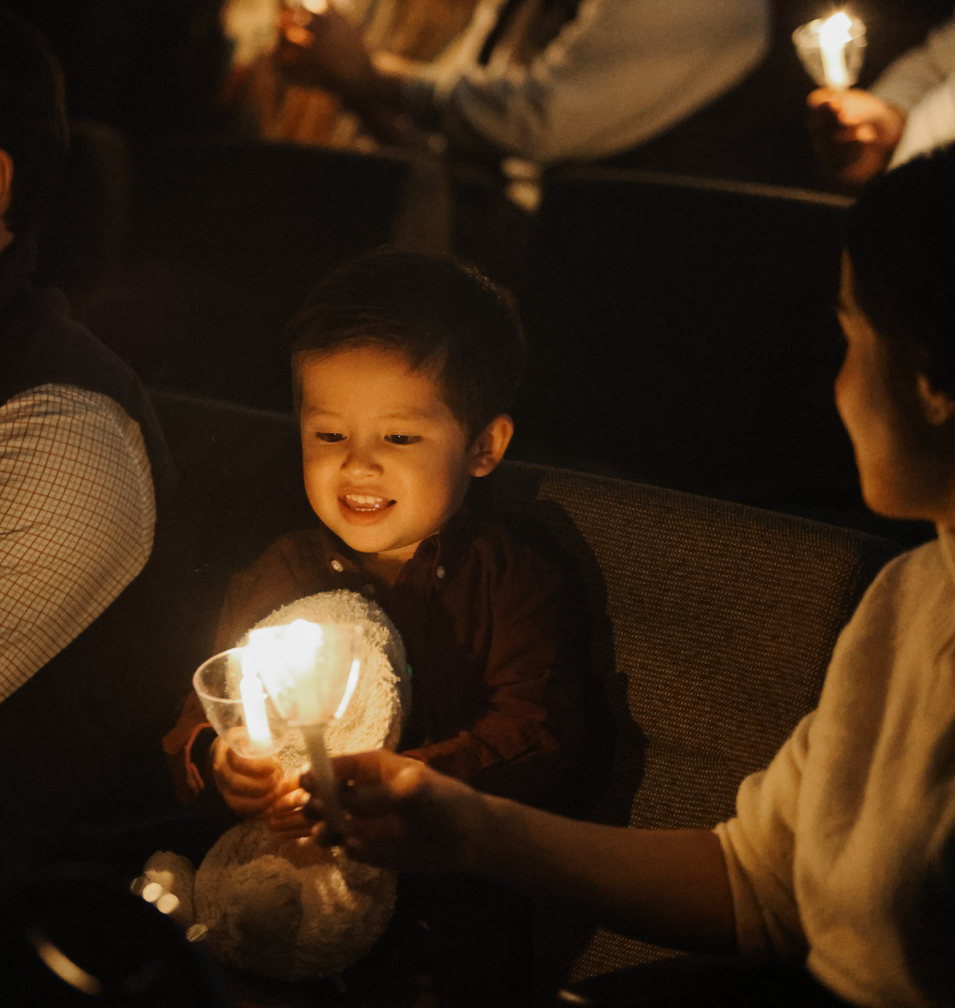 Join us this Christmas Eve Candlelight Service!